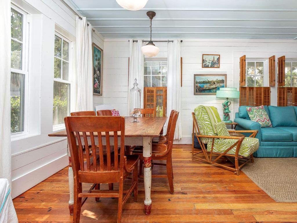 Breeze Inn Tybee Island Exteriör bild