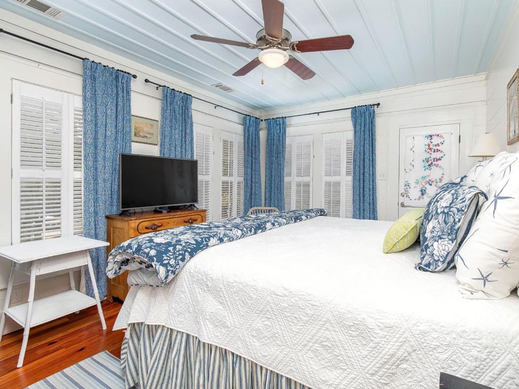 Breeze Inn Tybee Island Exteriör bild